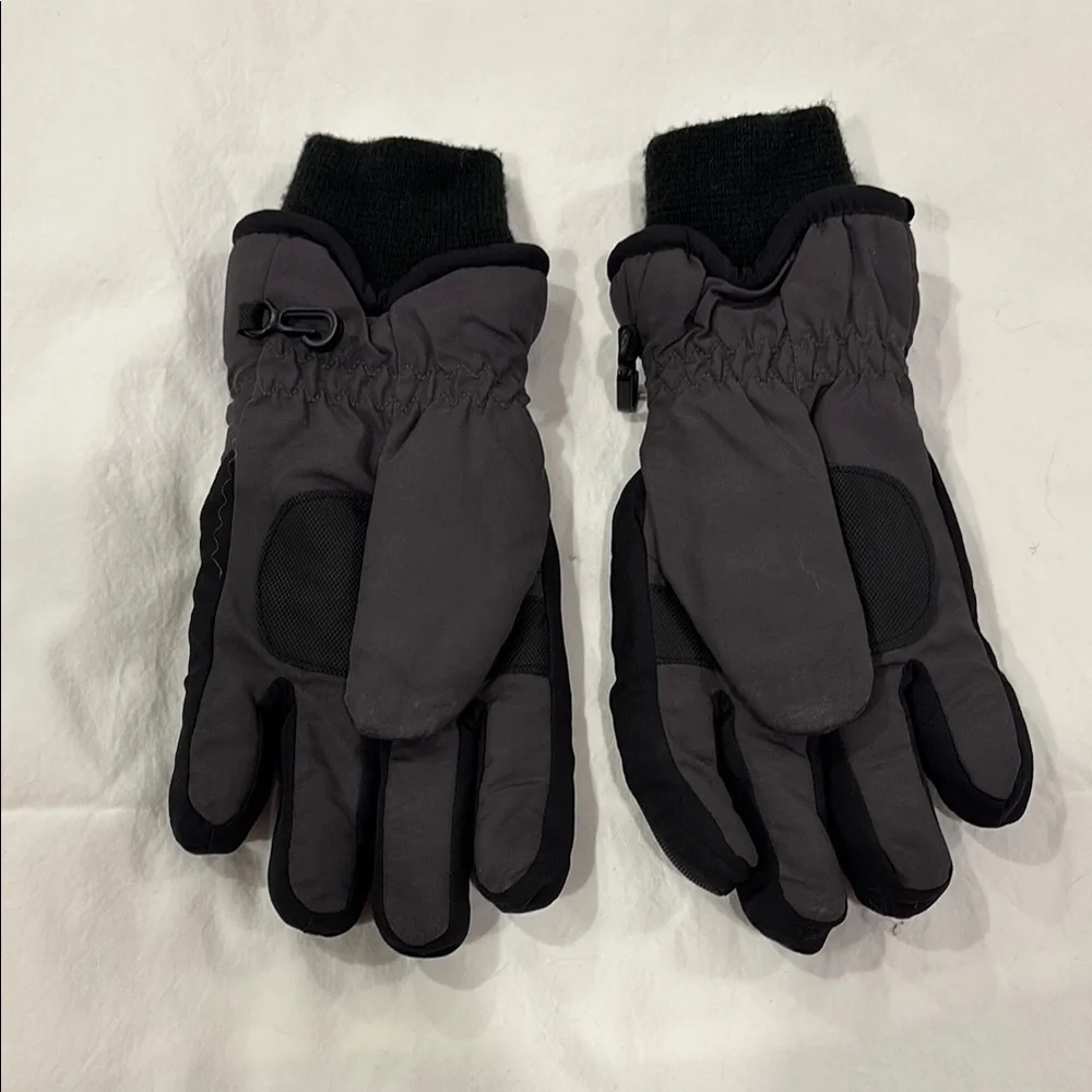 Nike Black and Gray Winter Gloves